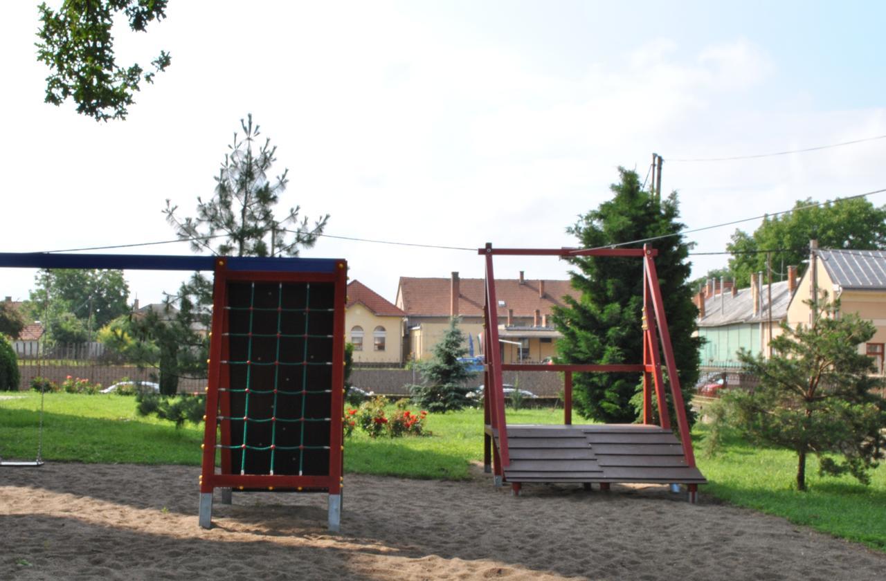 Mamre Szallo Hajduboszormeny Luaran gambar